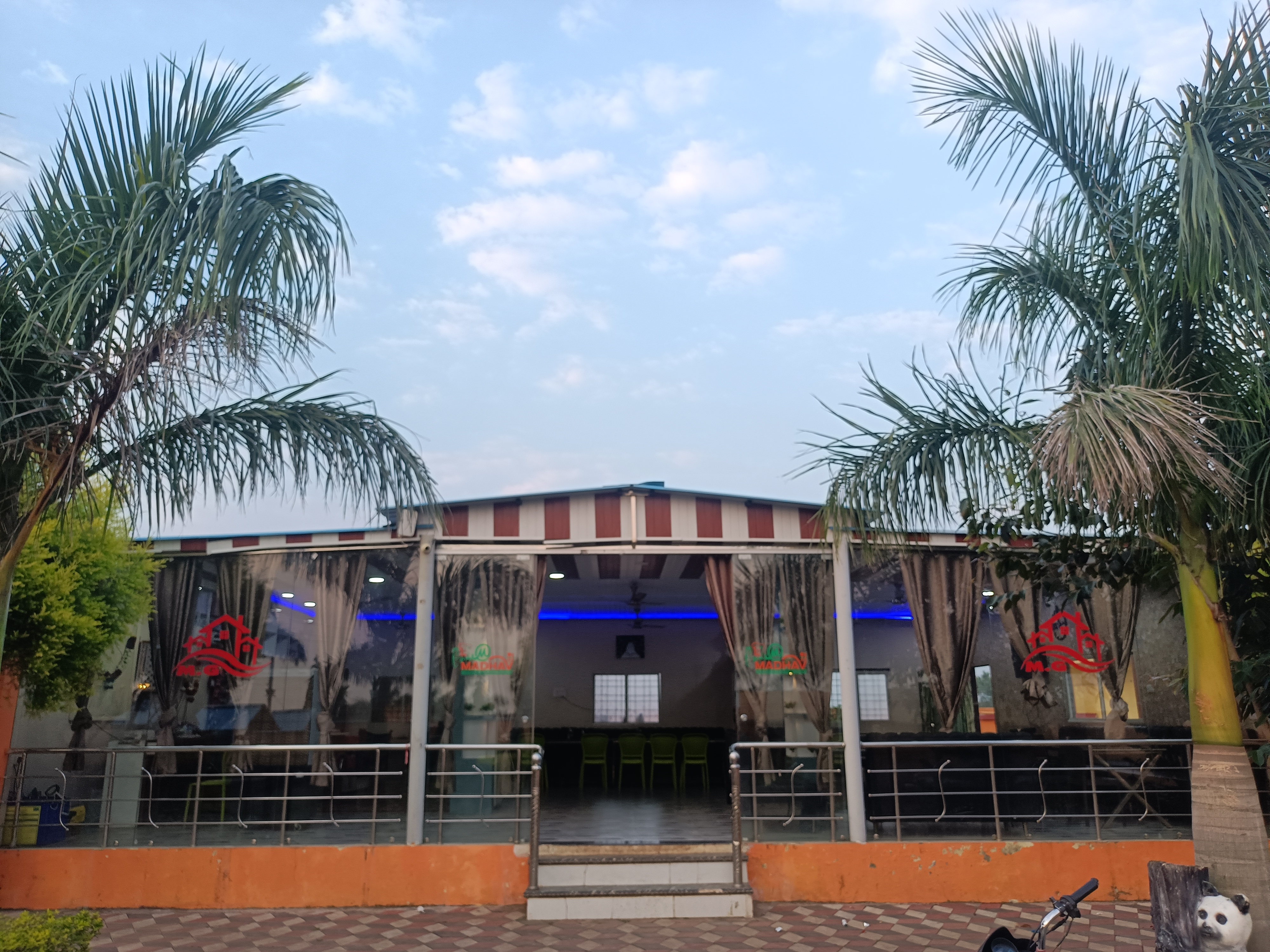 Madhav Restaurant in Sironj